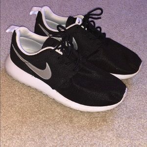 Nike Roshes